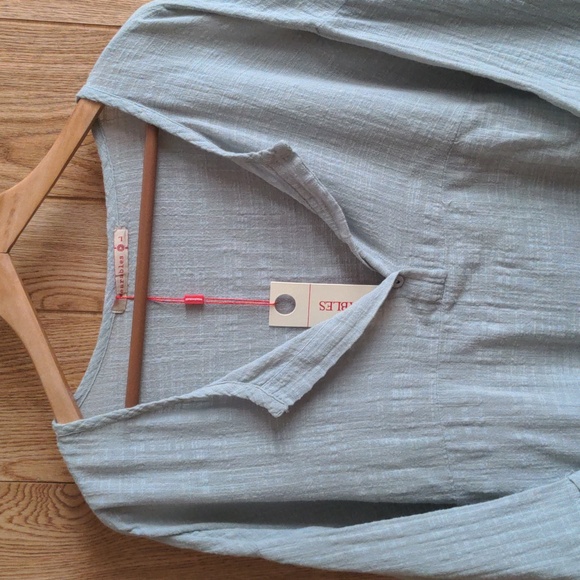 XCVI Wearables Gauze Poncho Top Size L - Picture 2 of 7